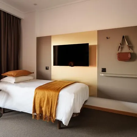 Made Inn Entroncamento Ξενοδοχείο 3*